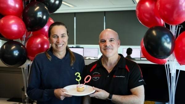 Tonys 30 years with Monos-2